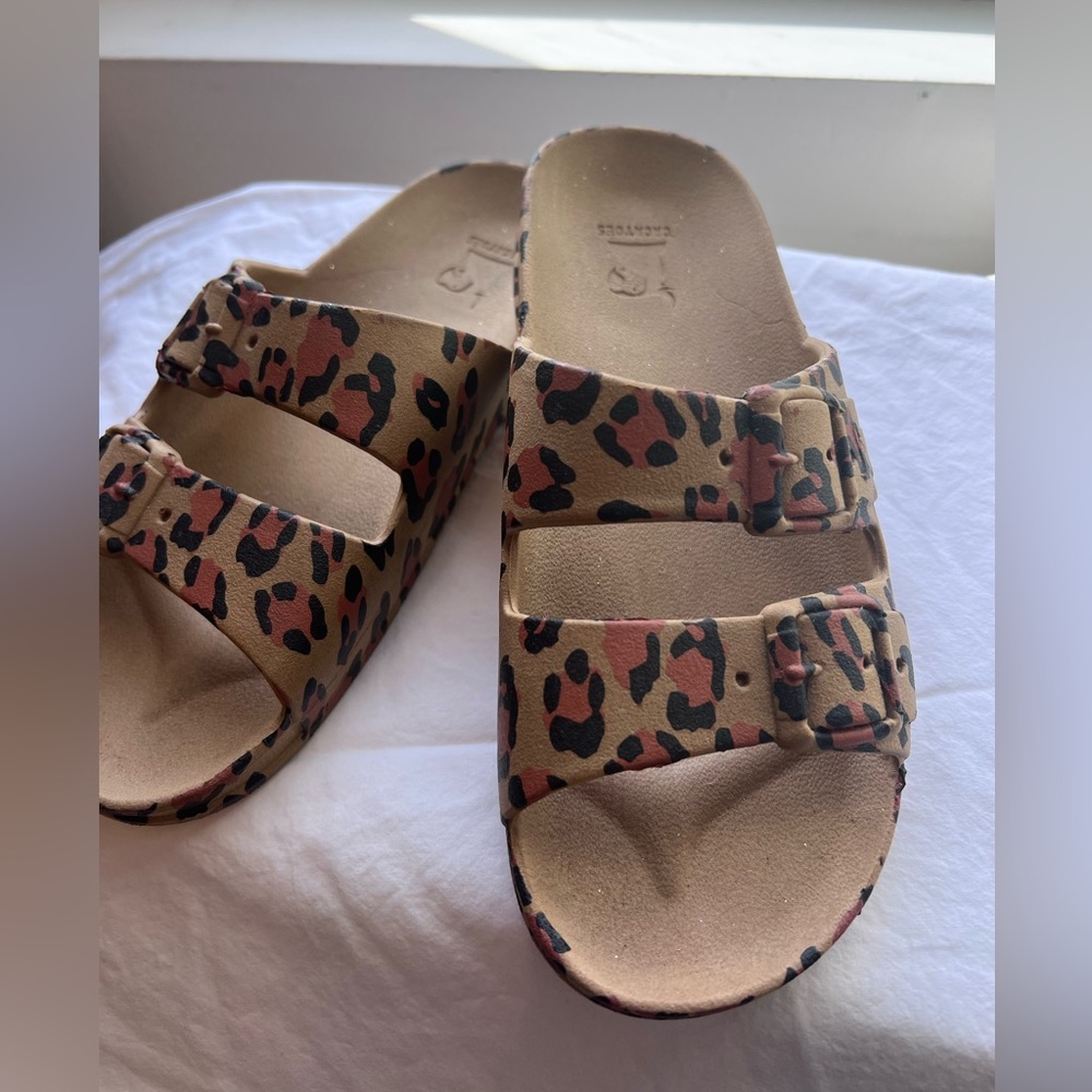 Cacatoes sandals
